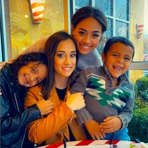 👏 Meet Your Posher!! 👏